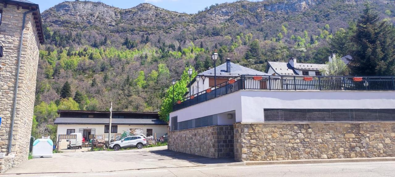 El Llano De Escarrilla - Tucasaenlospirineos Exterior foto